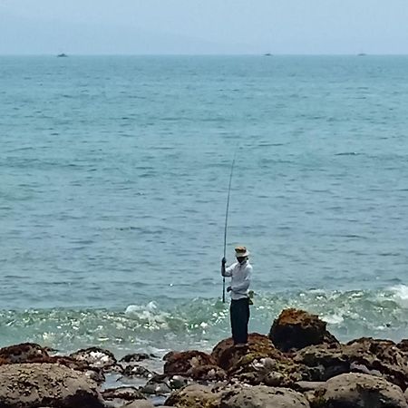 Oyo 951 Cempaka Ratu Beach Resort Sukabumi Esterno foto